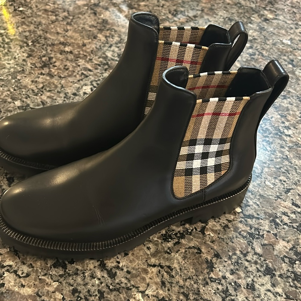 Never been worn 37 and 1/2 Burberry boots